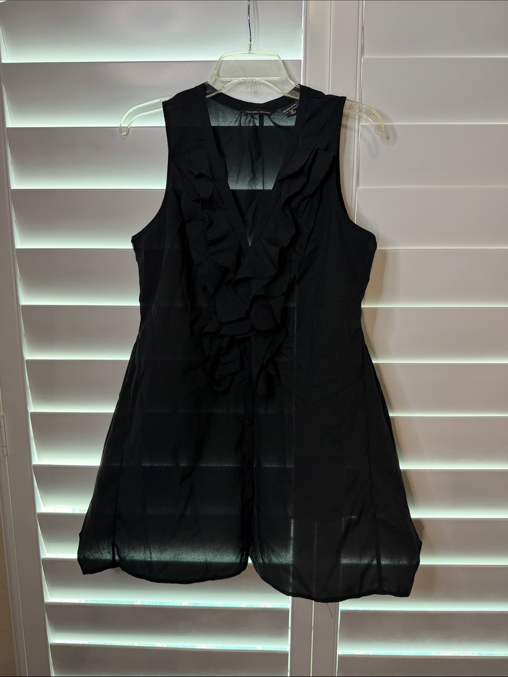 New York & Company Black Ruffle V-Neck Sleeveless Blouse
